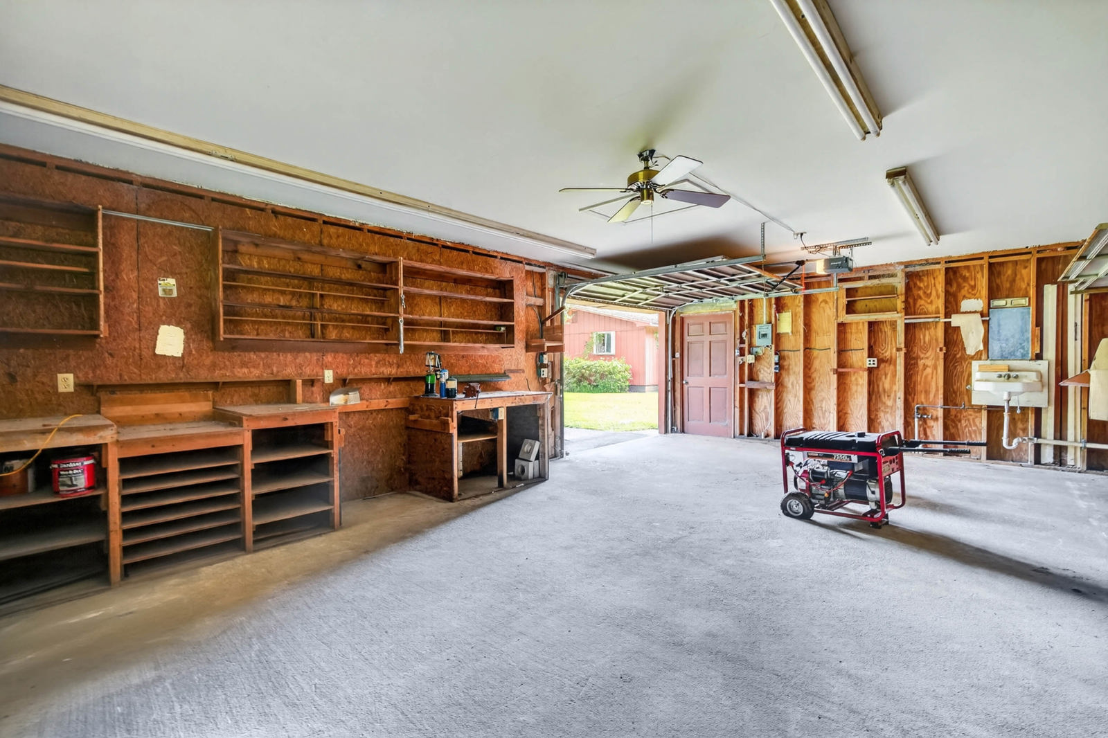Spacious detached garage workshop